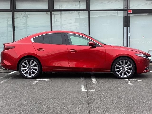 ＭＡＺＤＡ３セダン １．８　ＸＤ　Ｌパッケージ　ディーゼルターボ　８．８インチセンターディスプレイ　衝突被害軽減ブレーキ　ＡＴ誤発進抑制制御　車線逸脱警報　ブラインドスポットモニタリング　カープレイ対応（39枚目）