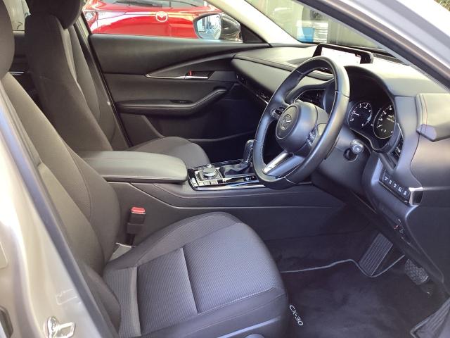 CX-30 1.8 XD ブラックトーンエディション ディーゼルターボ ETC 360°カメラ 電動リアゲート オートライト 全周囲 Etc ミュージックプレイヤー接続可 ワンオーナー車 地デジTV 衝突軽減B LED ACC i-stop ターボ キーフリー ドラレコ(7枚目)