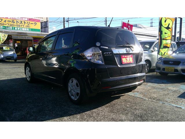 フィットハイブリッド ハイブリッド・10thアニバーサリー 走行距離50600キロ/HIDライト/ETC/アイドリングストップ(7枚目)