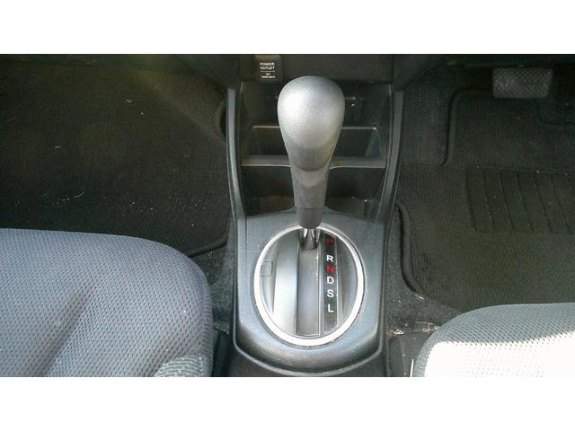 フィットハイブリッド ハイブリッド・10thアニバーサリー 走行距離50600キロ/HIDライト/ETC/アイドリングストップ(22枚目)