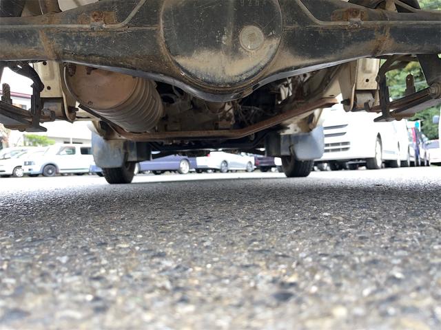 キャリイトラック ＫＡ　パートタイム４ＷＤ　三方開鳥居　ＡＭラジオ　荷台灯　保証書　点検記録簿（14枚目）