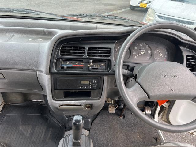 キャリイトラック ＫＡ　パートタイム４ＷＤ　三方開鳥居　ＡＭラジオ　荷台灯　保証書　点検記録簿（18枚目）