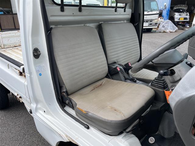 キャリイトラック ＫＡ　パートタイム４ＷＤ　三方開鳥居　ＡＭラジオ　荷台灯　保証書　点検記録簿（22枚目）