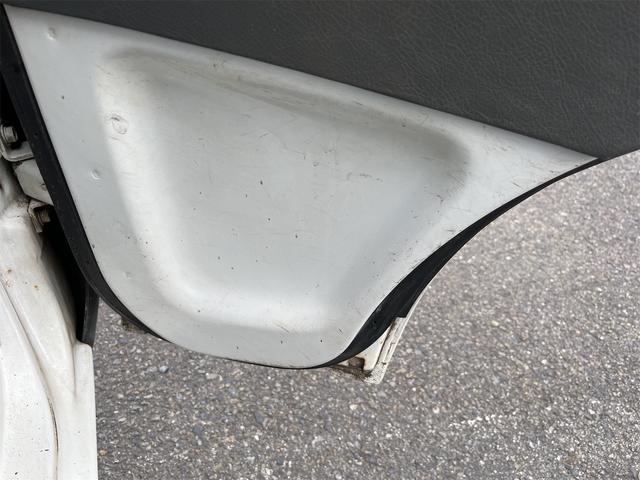 キャリイトラック ＫＡ　パートタイム４ＷＤ　三方開鳥居　ＡＭラジオ　荷台灯　保証書　点検記録簿（30枚目）