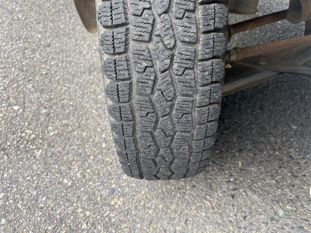 キャリイトラック ＫＡ　パートタイム４ＷＤ　三方開鳥居　ＡＭラジオ　荷台灯　保証書　点検記録簿（43枚目）