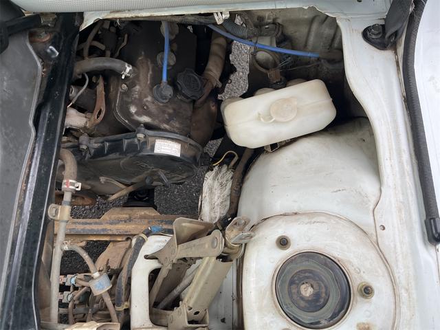 キャリイトラック ＫＡ　パートタイム４ＷＤ　三方開鳥居　ＡＭラジオ　荷台灯　保証書　点検記録簿（45枚目）