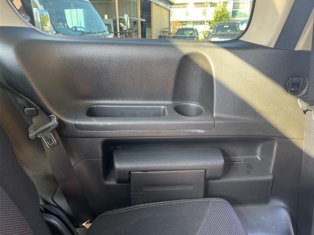 セレナ ハイウェイスター　禁煙車　スマートキー　両側パワースライドドア　ＨＤＤナビ　ワンセグＴＶ　Ｂｌｕｅｔｏｏｔｈオーディオ　バックカメラ　ＥＴＣ　ＨＩＤ　純正１６インチアルミ　タイミングチェーン車（43枚目）