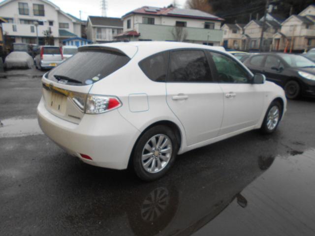 インプレッサ １．５ｉ　コンフォートセレクションＩＩ　禁煙車　衝突安全ボディ　盗難防止システム　ＥＴＣ　スマートキー　ナビ　ワンセグＴＶ　純正１５インチアルミ　点検記録簿　保証書（6枚目）