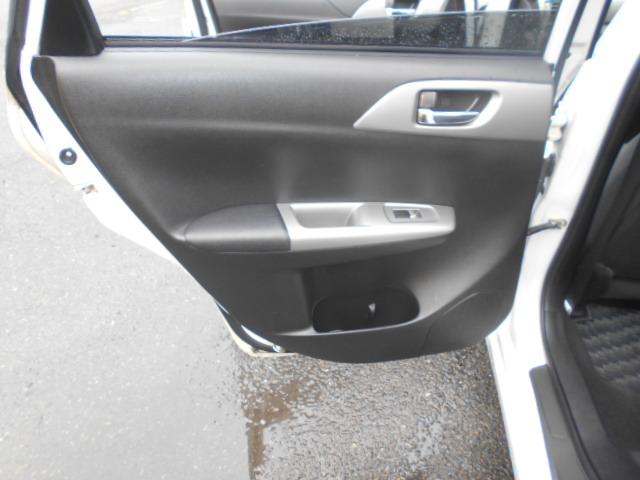 インプレッサ １．５ｉ　コンフォートセレクションＩＩ　禁煙車　衝突安全ボディ　盗難防止システム　ＥＴＣ　スマートキー　ナビ　ワンセグＴＶ　純正１５インチアルミ　点検記録簿　保証書（30枚目）