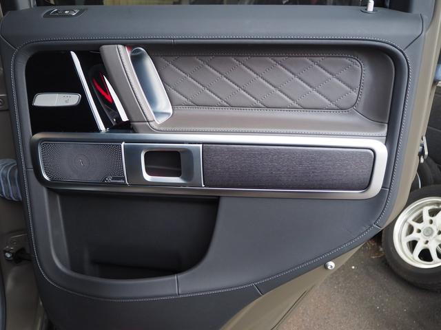 Gクラス G63 マヌファクトゥーアエディション ナビ Bluetooth 全方位カメラ TV USB 前後ドラレコ ETC2.0 サンルーフ ヒーター&ベンチレーション付黒茶革パワーシート デジタルインナーミラー 22AW 取説記録簿 スペアキー(54枚目)