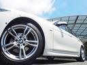 ３シリーズ ３２０ｉ　Ｍスポーツ　３ヶ月保証付　コンフォートアクセス　ナビ　バックカメラ　Ｂｌｕｅｔｏｏｔｈ　ミラー一体ＥＴＣ　ＵＳＢ　ＡＵＸ　レーダークルーズコントロール　パドルシフト　１８ＡＷ　取説　記録簿　スペアキー（8枚目）