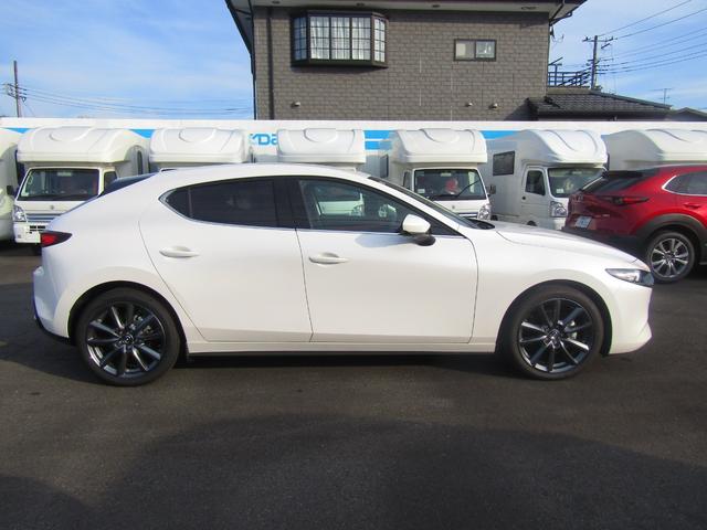 マツダ ＭＡＺＤＡ３ファストバック