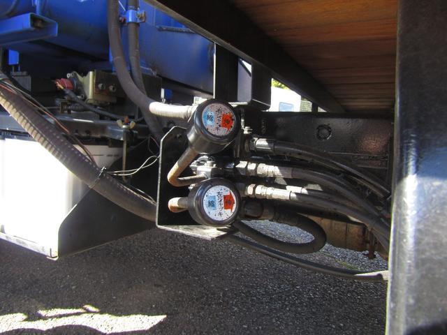 タイタントラック 　２ｔ・タダノ製５段クレーン・リアアウトリガー・２．９３ｔ吊・スムーサーＭＴ・メッキパーツ・左電格ミラー・ＥＴＣ（11枚目）