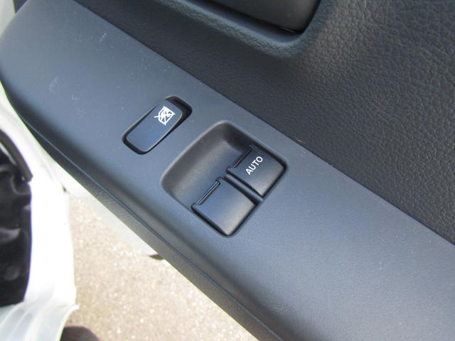 ミニキャブトラック M 東プレ製冷蔵冷凍車・中温ー5℃設定・4WD・4AT・荷箱左ドア・薄型エバボレーター・庫内灯&安全ブザー・ASC・リアソナー・坂道発進アシスト・ぬかるみ脱出アシスト・オートライト・キーレス・助手席エアB(22枚目)