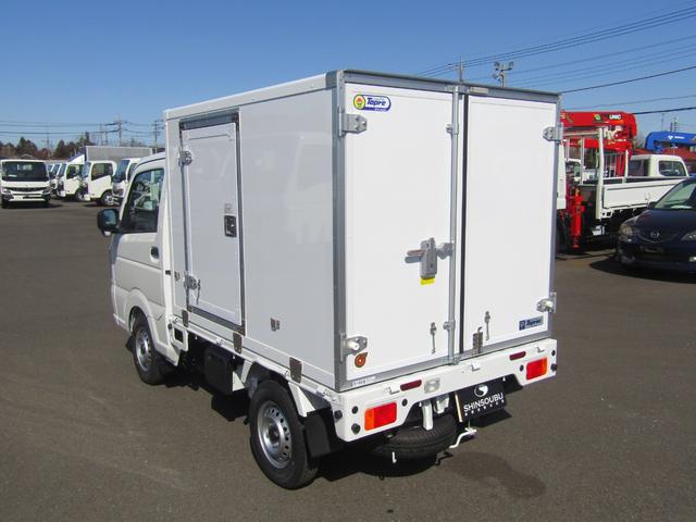 ミニキャブトラック Ｍ　東プレ製冷蔵冷凍車・中温ー５℃設定・４ＷＤ・４ＡＴ・荷箱左ドア・薄型エバボレーター・庫内灯＆安全ブザー・ＡＳＣ・リアソナー・坂道発進アシスト・ぬかるみ脱出アシスト・オートライト・キーレス・助手席エアＢ（7枚目）