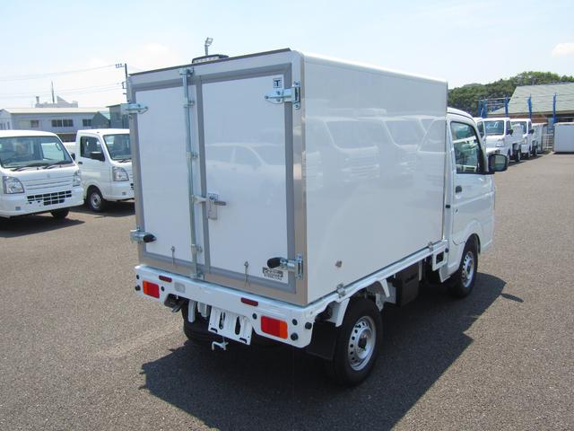 キャリイトラック 　スズキ純正冷蔵冷凍車・低温ー２０℃設定・荷箱左ドア・庫内灯＆安全ブザー・木製スノコ付属・セーフティサポート・リアソナー・坂道発進アシスト・ＥＳＰ・強化リアサス・キーレス・オートライト・助手席エアバッグ（5枚目）