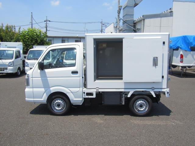 キャリイトラック 　スズキ純正冷蔵冷凍車・低温ー２０℃設定・荷箱左ドア・庫内灯＆安全ブザー・木製スノコ付属・セーフティサポート・リアソナー・坂道発進アシスト・ＥＳＰ・強化リアサス・キーレス・オートライト・助手席エアバッグ（8枚目）