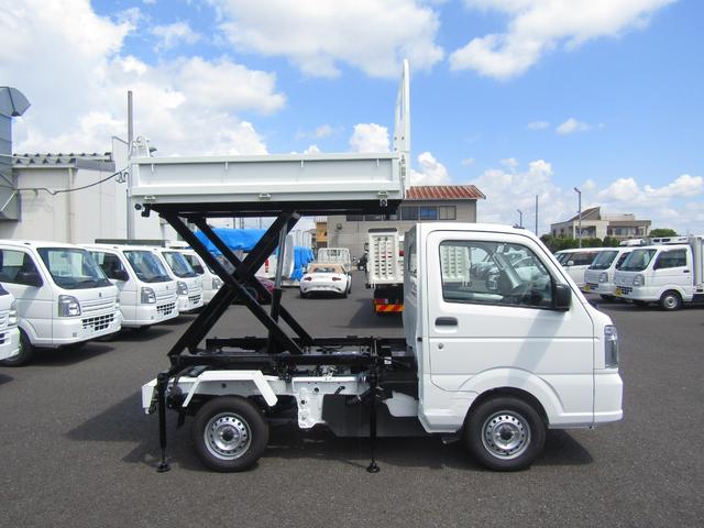 キャリイトラック 　純正新明和製リフトダンプ・高低速２段切替式パートタイム４ＷＤ・デフロック・電動油圧・土砂禁・収納式アウトリガー・セーフティ付・ＥＳＰ・強化Ｒサス・坂道発進アシスト・リアソナー・オートライト・キーレス（10枚目）