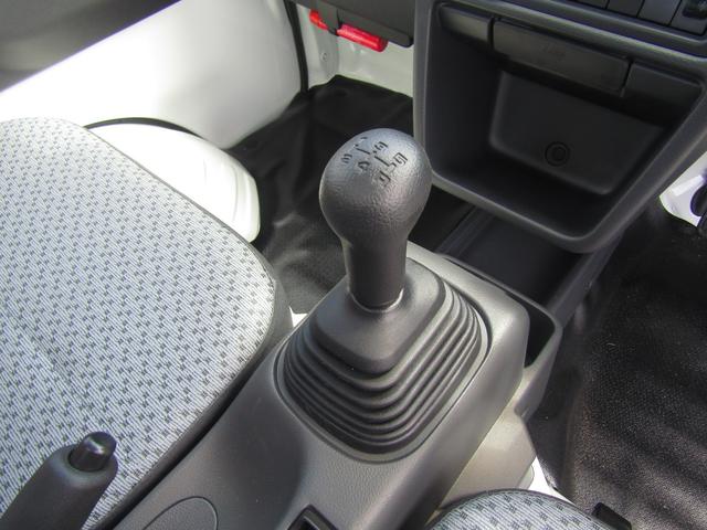 キャリイトラック 　純正新明和製リフトダンプ・高低速２段切替式パートタイム４ＷＤ・デフロック・電動油圧・土砂禁・収納式アウトリガー・セーフティ付・ＥＳＰ・強化Ｒサス・坂道発進アシスト・リアソナー・オートライト・キーレス（19枚目）