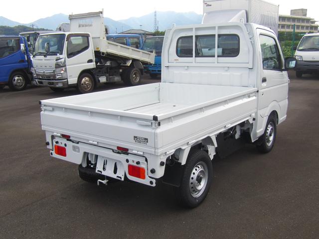キャリイトラック 　純正金太郎ダンプ・高低速２段切替式パートタイム４ＷＤ・デフロック・電動油圧・土砂禁・キャビン一体型アングルポスト（格子型）・ＥＳＰ・強化リアサス・リアパーキングセンサー・オートライト・キーレス・三方開（5枚目）