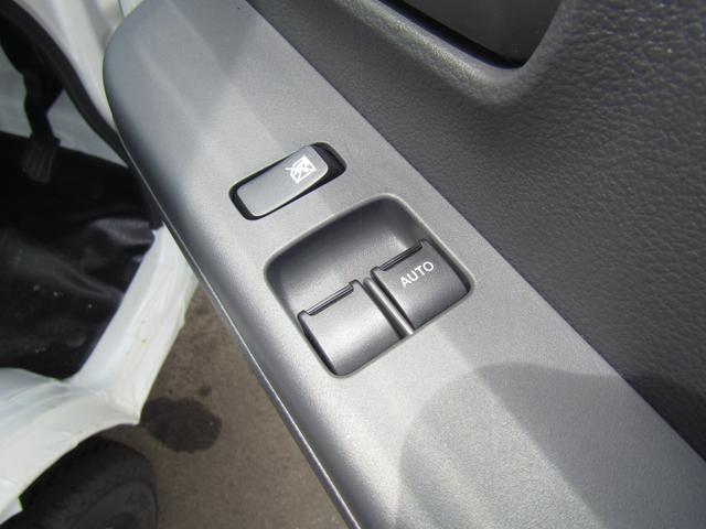 キャリイトラック 新明和製垂直式ゲートリフター・2WD・4AT・リモコン&固定スイッチ・上限リフト能力350kg・セーフティ・リアソナー・坂道発進アシスト・強化Rサス・キーレス・オートライト・助手席エアB・LED作業灯(22枚目)