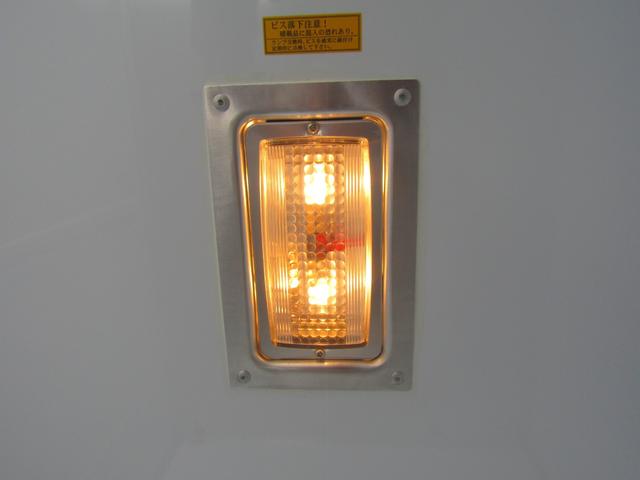 キャリイトラック 東プレ製冷蔵冷凍車・中温ー5℃設定・2WD・5MT・荷箱左ドア・薄型エバボレーター・庫内灯&安全ブザー・ESP・リアソナー・強化リアサス・オートライト・キーレス・助手席エアバッグ・荷箱厚50mm(12枚目)