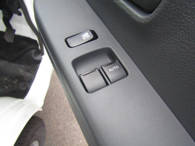 キャリイトラック 新明和製強化ダンプ・4WD・5MT・あおり高250mm・電動油圧・強化ヒンジ・脱落防止ピン・前壁プロテクター式鳥居・土砂禁・ESP・強化リアサス・リアソナー・オートライト・キーレス・助手席エアバッグ(23枚目)