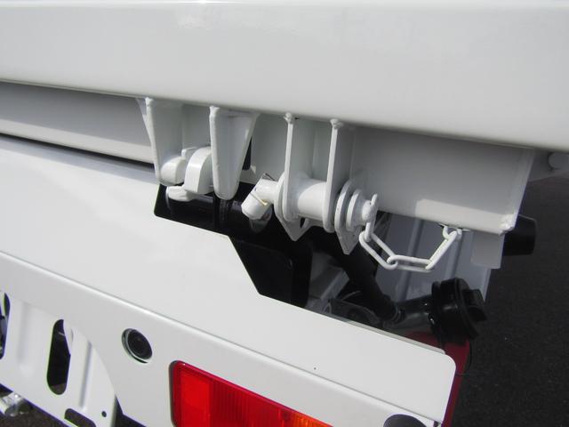 キャリイトラック 　新明和製強化ダンプ・４ＷＤ・５ＭＴ・あおり高２５０ｍｍ・電動油圧・強化ヒンジ・脱落防止ピン・前壁プロテクター式鳥居・土砂禁・ＥＳＰ・強化リアサス・リアソナー・オートライト・キーレス・助手席エアバッグ（13枚目）