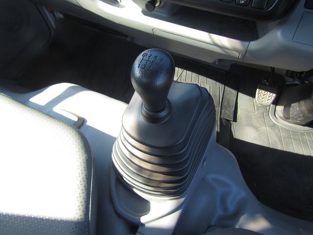 ダイナトラック 2t・MT・左電格ミラー・LEDヘッドライト・LEDフォグランプ・電動パーキングブレーキ・荷台内寸3100×1600×380mm(14枚目)