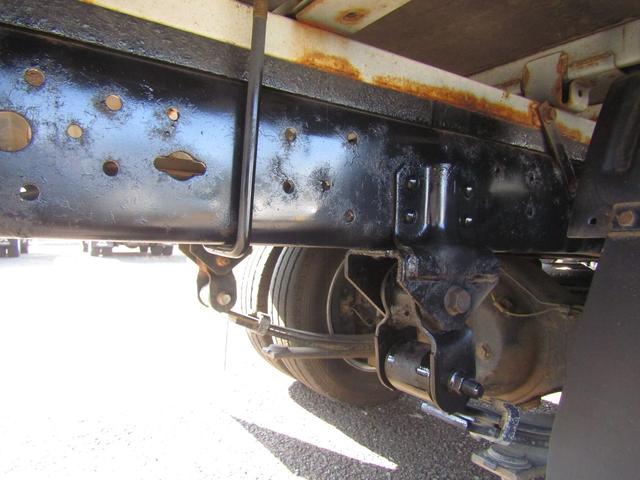 トヨエース 　２ｔ・４ＷＤ・ＭＴ・プリクラッシュセーフティ・レーンディパーチャアラート・車輛安定制御装置・助手席エアバック・ＥＴＣ・荷台内寸３１００×１６００×３８０ｍｍ（10枚目）