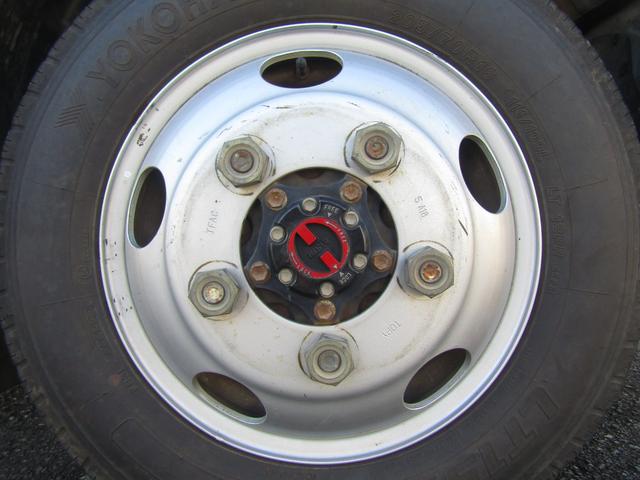 トヨエース 　２ｔ・４ＷＤ・ＭＴ・プリクラッシュセーフティ・レーンディパーチャアラート・車輛安定制御装置・助手席エアバック・ＥＴＣ・荷台内寸３１００×１６００×３８０ｍｍ（11枚目）