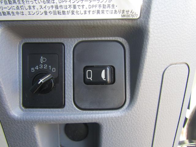 キャンター 　２ｔ・平ボディー・ＭＴ・バックモニター・キーレス・ＥＺＧＯ・ＥＴＣ・左電格ミラー・荷台内寸３１００×１６００×１１２０ｍｍ（18枚目）