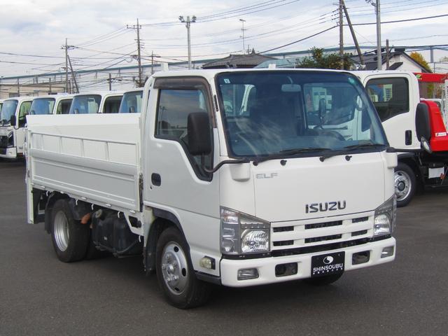 エルフトラック 　新明和製垂直パワーゲート・リフト能力６００ｋｇ・左右支柱スイッチ・ＭＴ・２ｔ・キーレス・左電格ミラー・ＨＳＡ・ＥＴＣ・荷台内寸３０１０×１６００ｍｍ・ゲート寸法８３０×１５９０ｍｍ（3枚目）