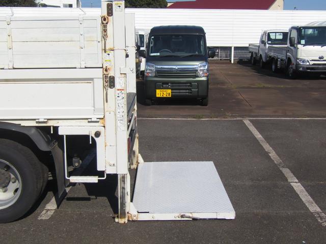 デュトロ 　極東製垂直パワーゲート・テーパ無・左右支柱スイッチ・リフト能力６００ｋｇ・ＭＴ・２．９５ｔ・プリクラッシュセーフティ・ＬＤＡ・ＥＳスタート・ＬＥＤライト・スマートキー・バックカメラ・ＥＴＣ・路肩灯（9枚目）