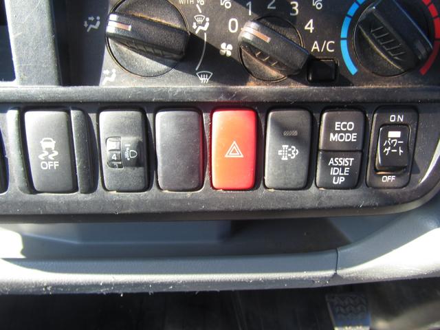 デュトロ 　極東製垂直パワーゲート・テーパ無・左右支柱スイッチ・リフト能力６００ｋｇ・ＭＴ・２．９５ｔ・プリクラッシュセーフティ・ＬＤＡ・ＥＳスタート・ＬＥＤライト・スマートキー・バックカメラ・ＥＴＣ・路肩灯（22枚目）