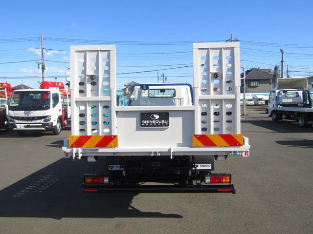 キャンター 　タダノ製積載車・エスライドＥＸ・開閉アオリ・油圧ゲート・タイヤ固縛・ＭＴ・ウインチ・ラジコン・ＡＢＡ５・ＦＵＳＯイージーアクセスキー・液晶メーター・左電格ミラー・ＥＺＧＯ・ミラー型バックカメラ（6枚目）