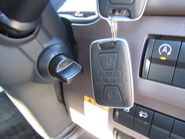 キャンター 　タダノ製積載車・エスライドＥＸ・開閉アオリ・油圧ゲート・タイヤ固縛・ＭＴ・ウインチ・ラジコン・ＡＢＡ５・ＦＵＳＯイージーアクセスキー・液晶メーター・左電格ミラー・ＥＺＧＯ・ミラー型バックカメラ（29枚目）