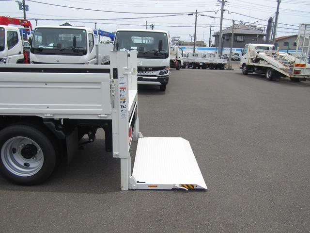 タイタントラック 　２ｔ・新明和製垂直パワーゲート・リフト能力６００ｋｇ・ＭＴ・ＰＣＢ・電動パーキングブレーキ・オートブレーキホールド・ミラー型バックカメラ・ＥＴＣ２．０・左電格ミラー・ＬＥＤヘッドライト（9枚目）