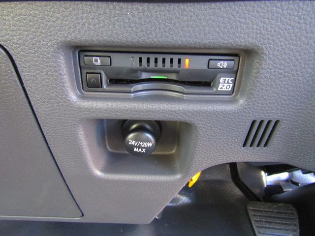 タイタントラック 　ユニック製積載車・ＮＥＯ５・開閉アオリ・床上ワンタッチ固縛・ウインチ・ラジコン・ＰＣＢ・キーレス・左電格ミラー・ミラー型バックカメラ・ＥＴＣ２．０・ＬＥＤライト・電動パーキングブレーキ（24枚目）