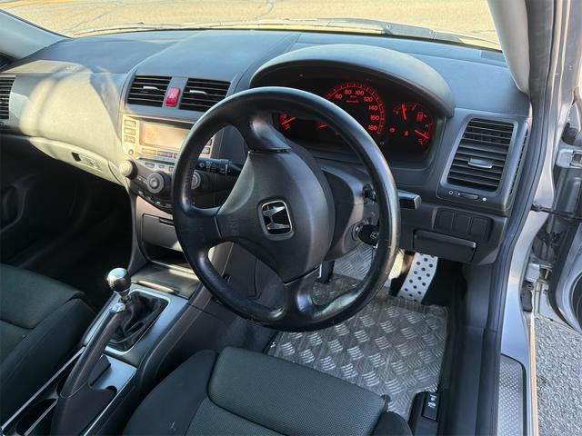 アコード ユーロR グー鑑定済み ディーラーにて12か月整備点検 無事故車 テイン車高調 ローポジレール 禁煙車 ETC(17枚目)