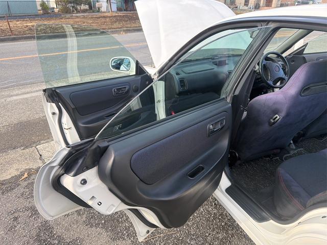 インテグラ タイプＲ　最終型　インテグラル１７インチ　社外マフラー　タイミングベルト交換済み（32枚目）