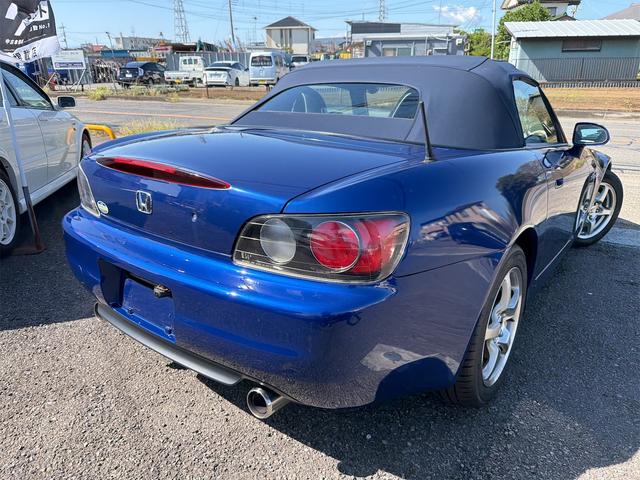 Ｓ２０００ ベースグレード　中期型　ディーラー車検整備済み　無事故車　ノーマル車　ガラス幌　黒革　禁煙車（4枚目）