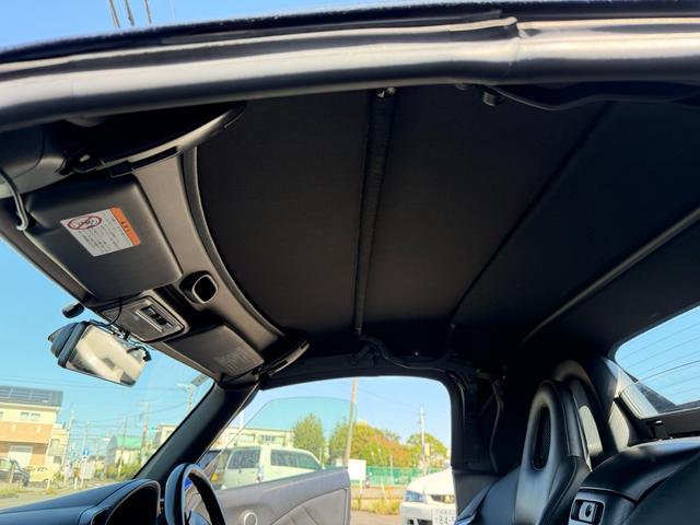 Ｓ２０００ ベースグレード　中期型　ディーラー車検整備済み　無事故車　ノーマル車　ガラス幌　黒革　禁煙車（14枚目）