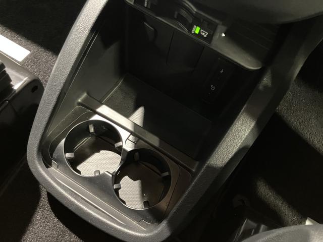 Ｖクラス Ｖ２２０ｄ　マルコポーロホライゾン　認定中古車　ナビ　ＴＶ　クリアランスソナー　オートクルーズコントロール　衝突被害軽減システム　両側スライドドア　電動リアゲート　アイドリングストップ　シートヒーター　シートエアコン　３列シート（42枚目）