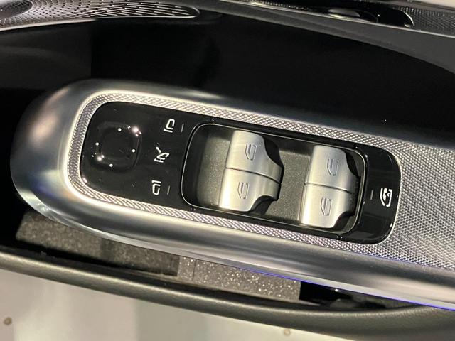 Ｅクラス Ｅ２００　アバンギャルド　ＡＭＧラインパッケージ　認定中古車　アドバンスドパッケージ　レザーエクスクルーシブパッケージ　デジタルインテリアパッケージ　パノラミックスライディングルーフ　Ｂｕｒｍｅｓｔｅｒ　３６０°カメラシステム　シートヒーター（68枚目）