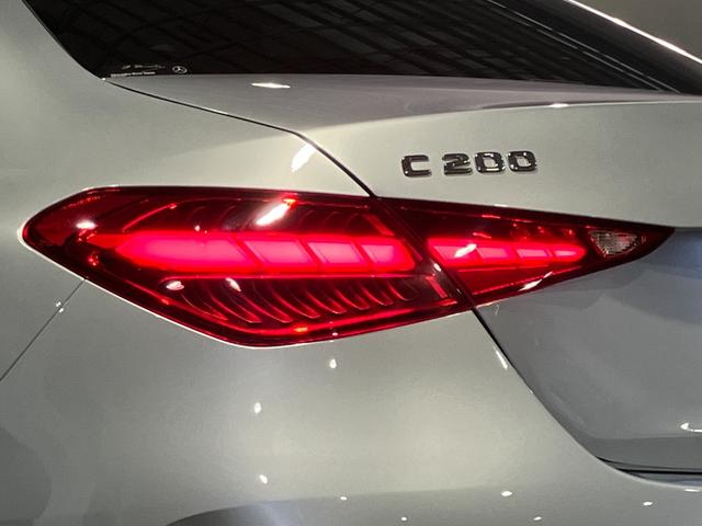 Cクラス C200アバンギャルド AMGライン 認定中古車 クリアランスソナー オートクルーズコントロール 衝突被害軽減システム サイドカメラ ナビ アルミホイール オートライト サンルーフ AT シートヒーター スマートキー アイドリングストップ(28枚目)