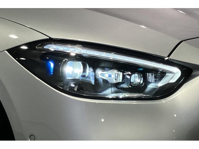 Cクラス C200アバンギャルド AMGライン 認定中古車 クリアランスソナー オートクルーズコントロール 衝突被害軽減システム サイドカメラ ナビ アルミホイール オートライト サンルーフ AT シートヒーター スマートキー アイドリングストップ(32枚目)