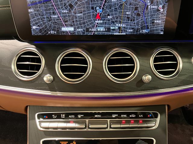 Ｅクラス Ｅ２００　スポーツ　認定中古車　ＡＭＧインテリアパッケージ　エクスクルーシブパッケージ　全周囲カメラ　ナビ　クリアランスソナー　オートクルーズコントロール　衝突被害軽減システム　ＡＴ　サンルーフ　オートライト（12枚目）