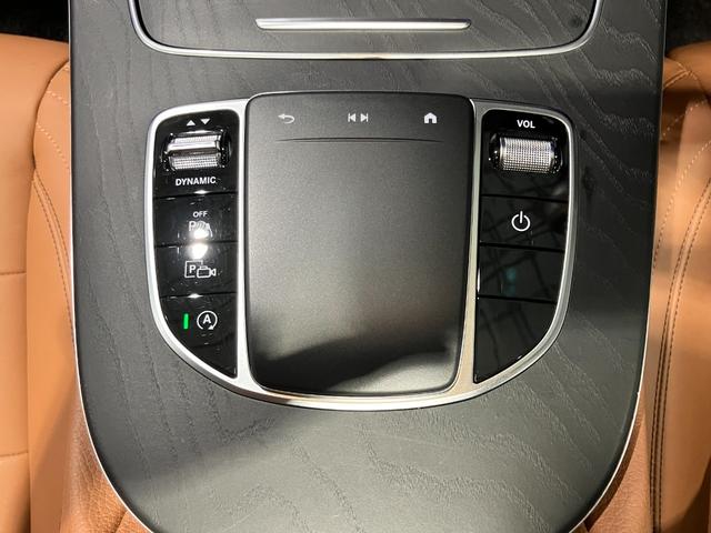 Ｅクラス Ｅ２００　スポーツ　認定中古車　ＡＭＧインテリアパッケージ　エクスクルーシブパッケージ　全周囲カメラ　ナビ　クリアランスソナー　オートクルーズコントロール　衝突被害軽減システム　ＡＴ　サンルーフ　オートライト（14枚目）