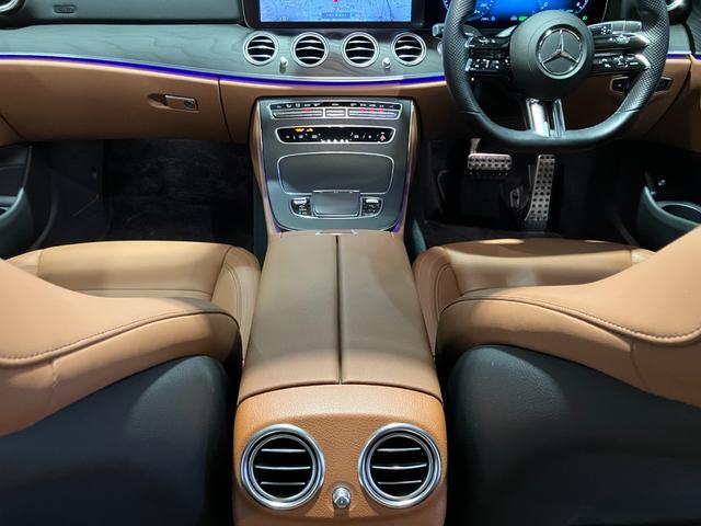 Ｅクラス Ｅ２００　スポーツ　認定中古車　ＡＭＧインテリアパッケージ　エクスクルーシブパッケージ　全周囲カメラ　ナビ　クリアランスソナー　オートクルーズコントロール　衝突被害軽減システム　ＡＴ　サンルーフ　オートライト（45枚目）